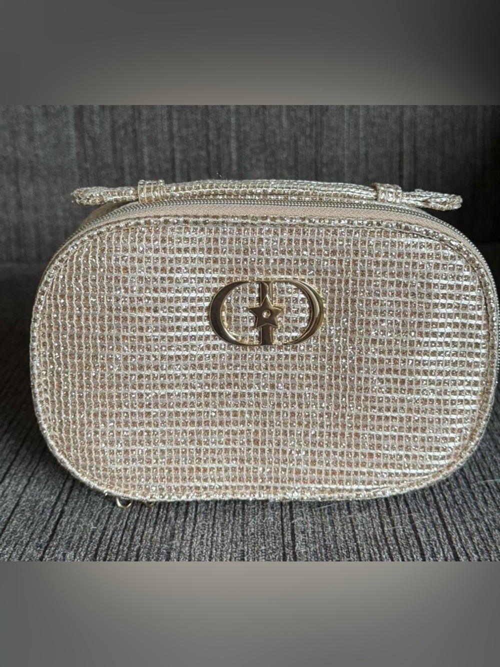 Dior GWP✨💛⭐️🤍Gold Cosmetic Case with Star Emblem